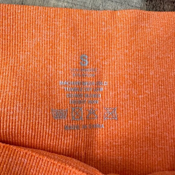 Seamless High-Waisted Orange Scrunch Sculpt Leggings Size Small - Picture 5 of 7